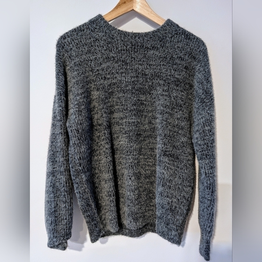 French Connection Rufina Knit Crew Neck Sweater Gray M Quiet Luxury Cozy